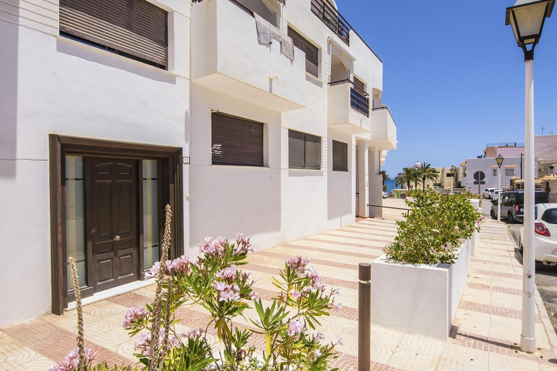 Un Paso Del Mar Apartment การ์โบเนรัส ภายนอก รูปภาพ